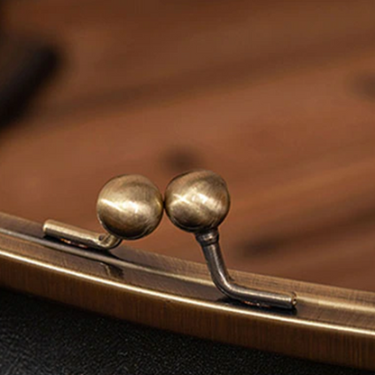 Kiss-Lock Bag - Grace’s Retro Chic Essential