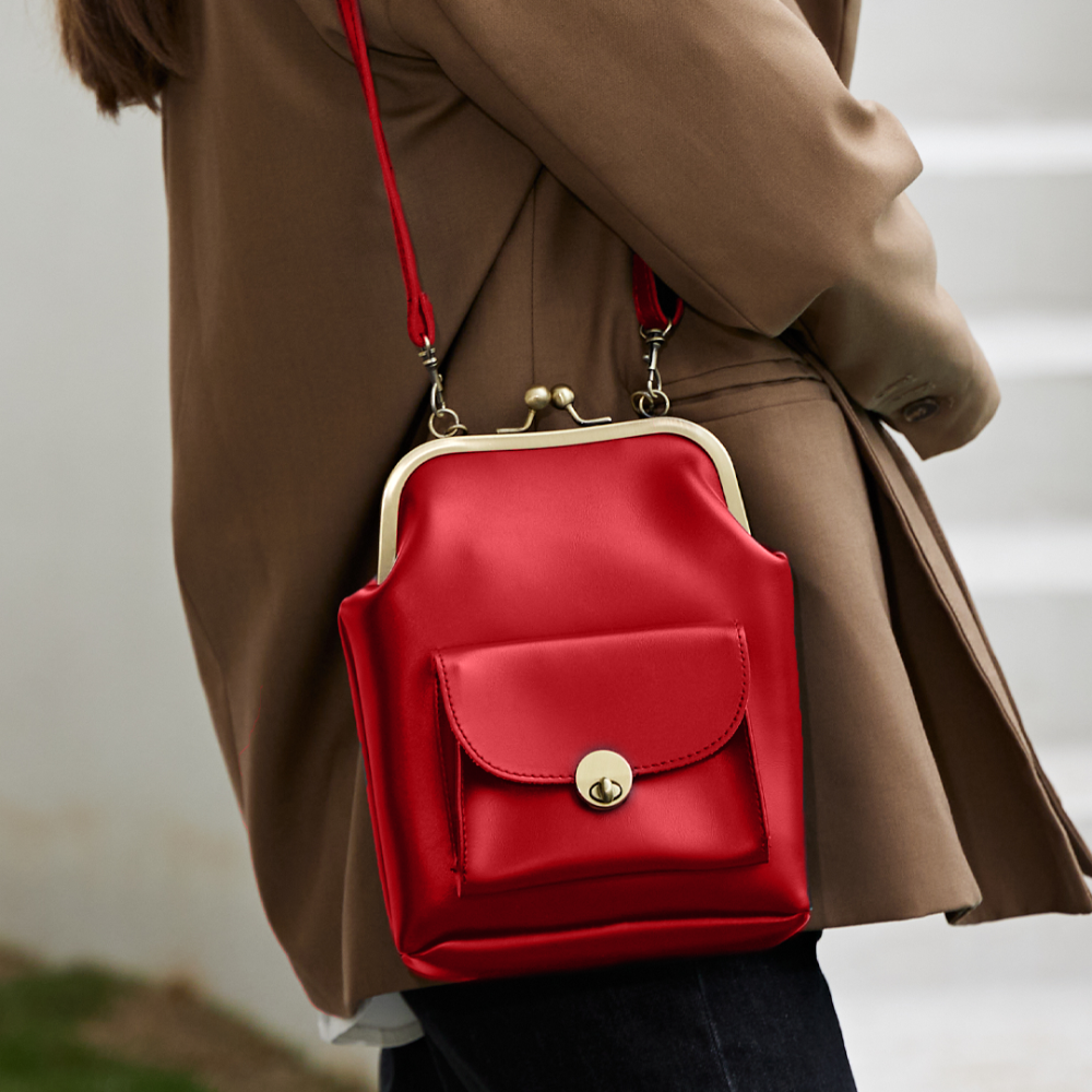 Kiss-Lock Bag - Grace’s Retro Chic Essential